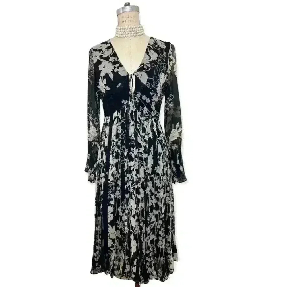ECI New York Floral Dress Sz 12P Black Silk A Line Knee Length Formal